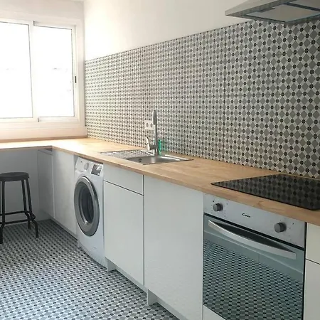 Mossen Flat Patraix Apartmán *