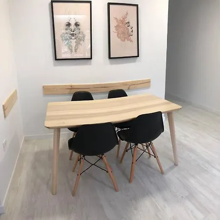 Mossen Flat Patraix